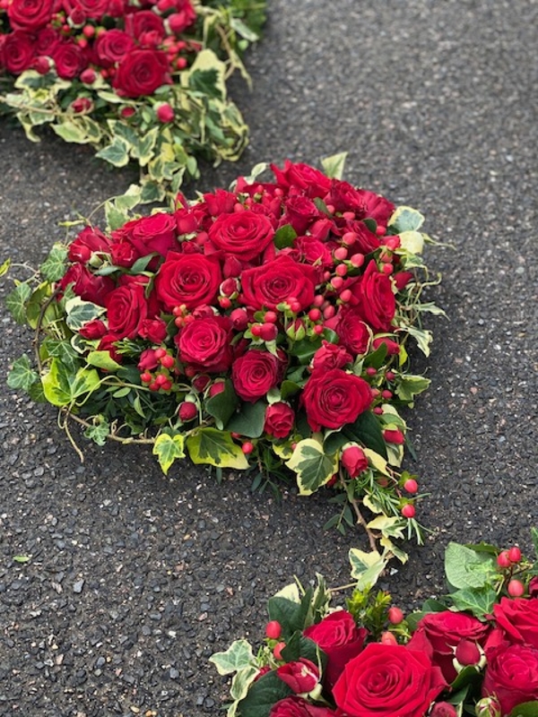 Red Rose Heart Trio